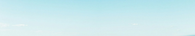 Blaues Himmel und Wasser